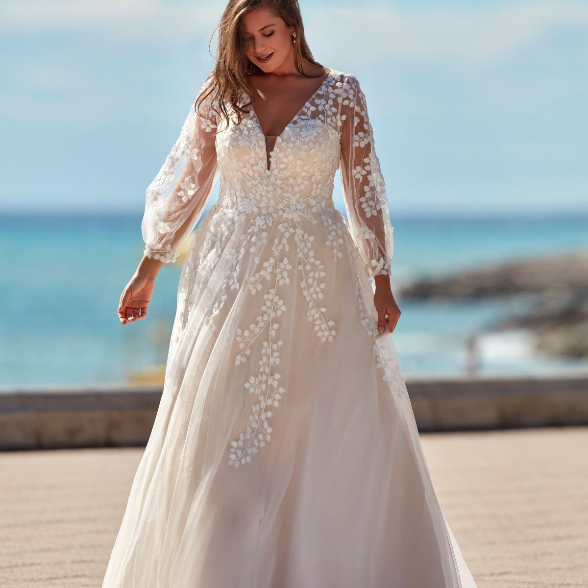 collezione amlie curvy fausto sari atelier | Atelier abiti da sposa e sposo a Treviso