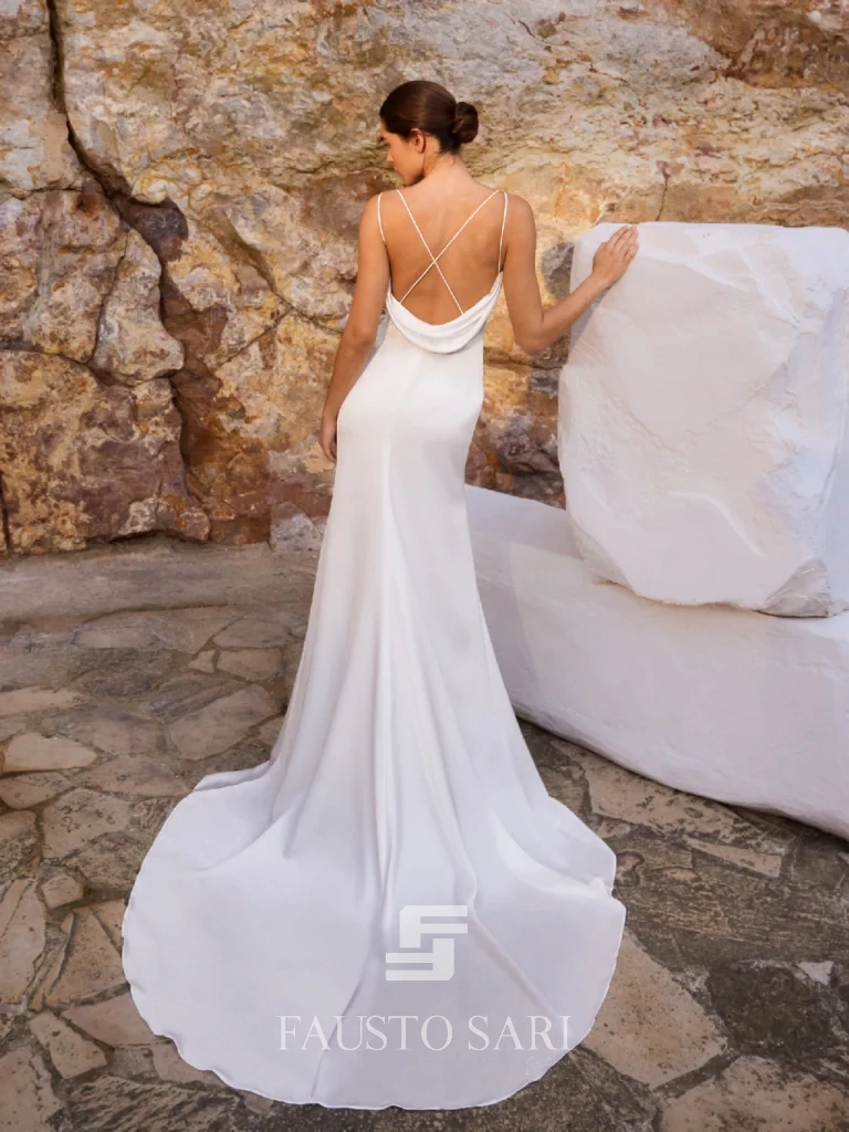 Pronovias 13